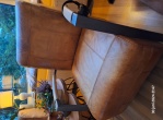 2 leren fauteuils herstoffering. zie foto's