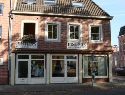 Pisters Woninginrichting. Venlo-Blerick. foto 1