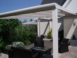 Veranda inverno plus met ronde gootlijst 