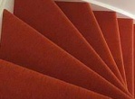Tredford vloerbedekking op nieuwe trap. 30 treden