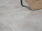 PVC vloer voor ca. 80 m2 woonoppervlak met ondervloer en plintente