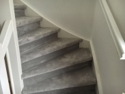 Trap 13 treden bekleden met velour tapijt