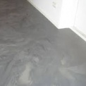 70 m2 Gietvloer hele eerste verdieping natuursteen look